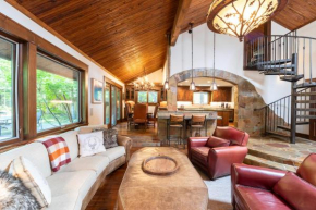 Serenity at Dollar Point - Luxurious 4BR w Private Backyard